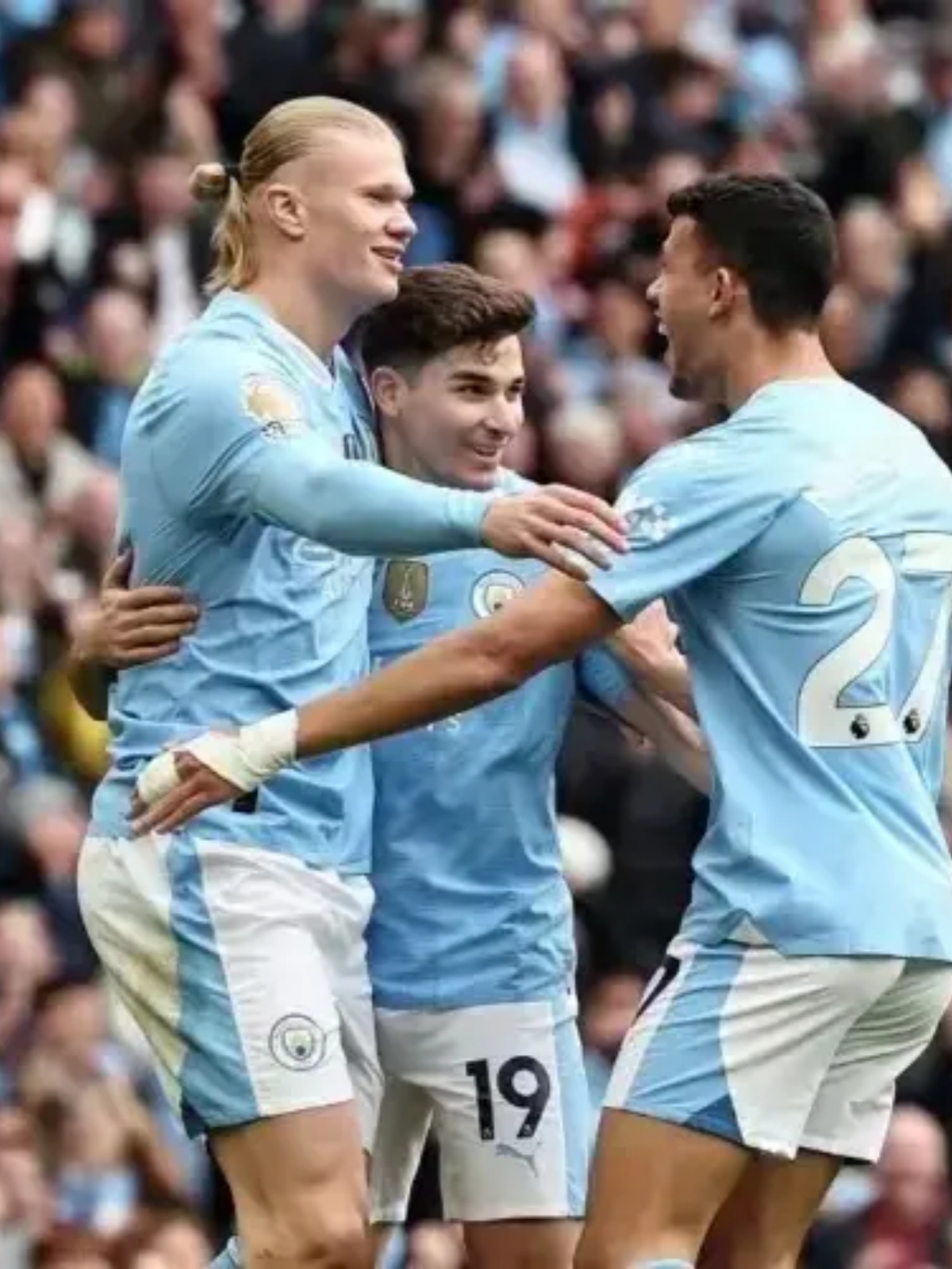 门兴格拉德巴赫训练开放日；关键时刻遗憾出局引欢呼；欧冠在即；数据趋势出现新变化(门兴格拉德巴赫vs拜仁慕尼黑)