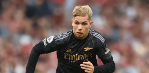 关于关键时刻拜仁慕尼黑更衣室发声——足总杯节点到来，气氛紧张，心理建设被强调的信息