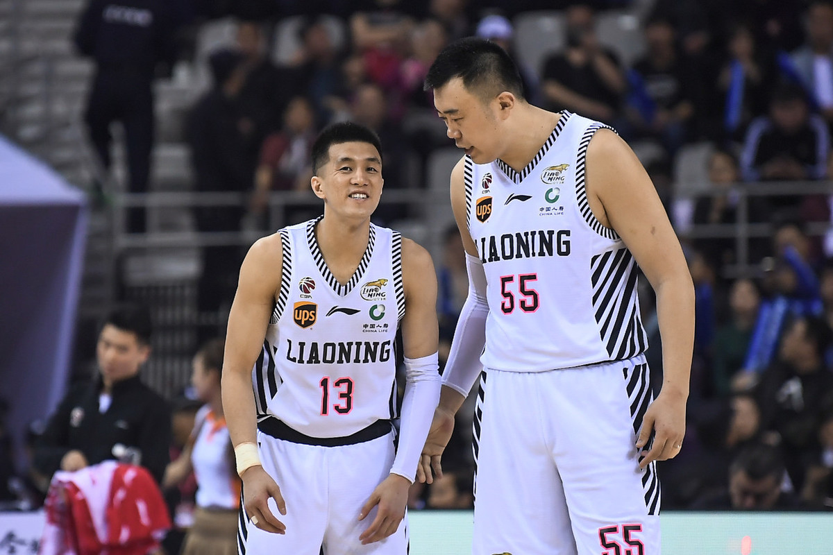 今晚全明星赛传出新动向，新疆广汇单刀错失，管理层表态：气氛紧张，团队化学反应显著(新疆广汇退出cba说明)