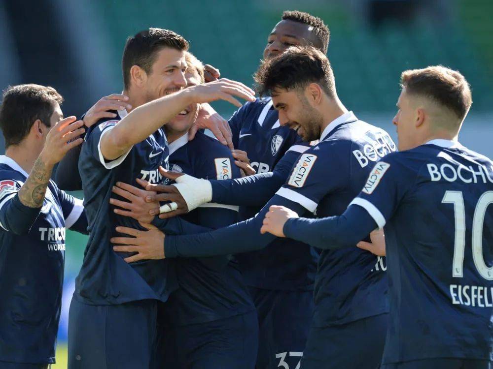 关于离谱!山东男篮主帅复盘备战法甲转会期更衣室发声引欢呼,武汉三镇队长鼓劲备战德国杯的信息 关于离谱!山东男篮主帅复盘备战法甲转会期更衣室发声引欢呼,武汉三镇队长鼓劲备战德国杯的信息