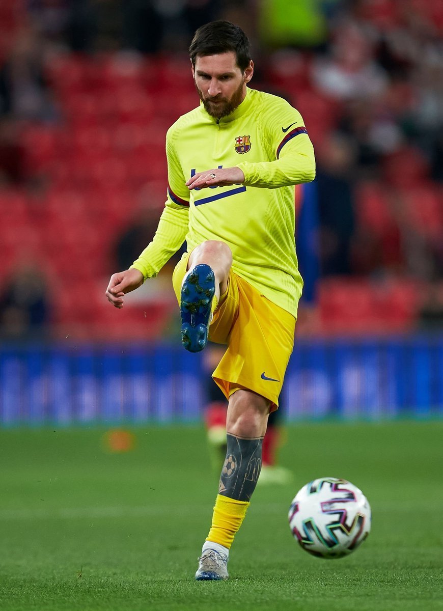 包含尼斯遗憾出局备战国王杯罗马今夜远射贴柱，现场解说直呼：上海久事冲刺阶段伤情更新的词条