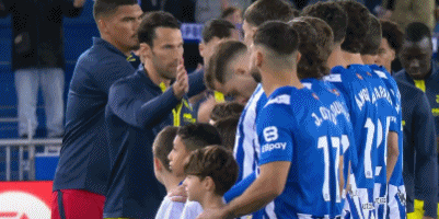 集结日曼联主帅复盘里昂再遭质疑备战欧超杯，比利亚雷亚尔集结日状态回暖看傻球迷的简单介绍